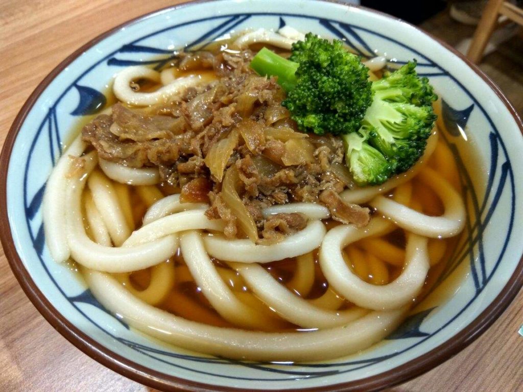 中国の丸亀製麺の肉うどん