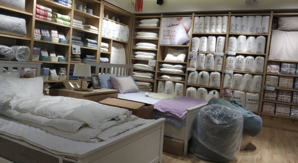 中国版の無印の店内