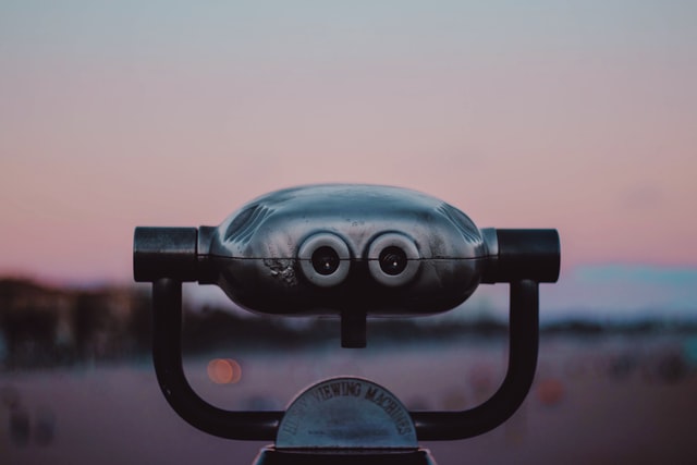 夕暮れの望遠鏡